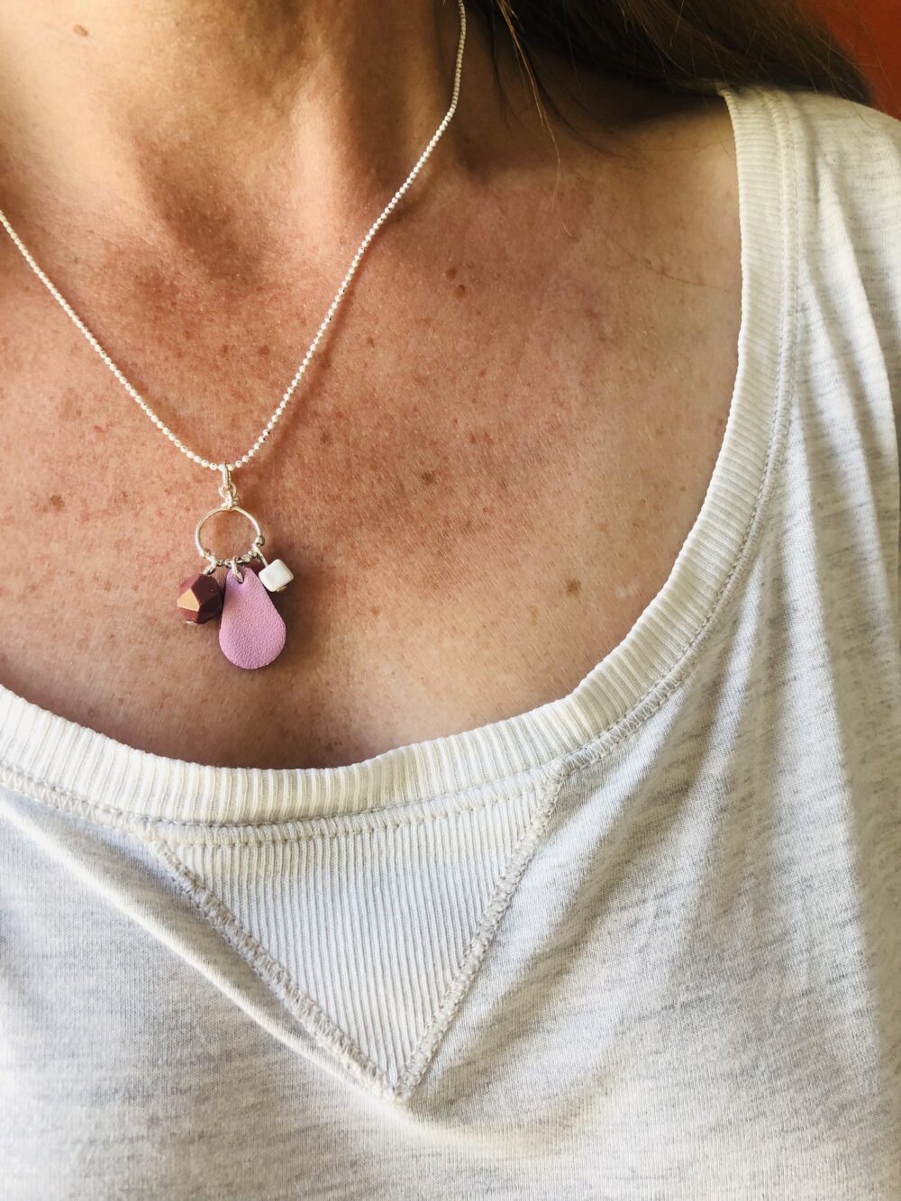 Collier Lucile Rose pailleté/violet – Image 6